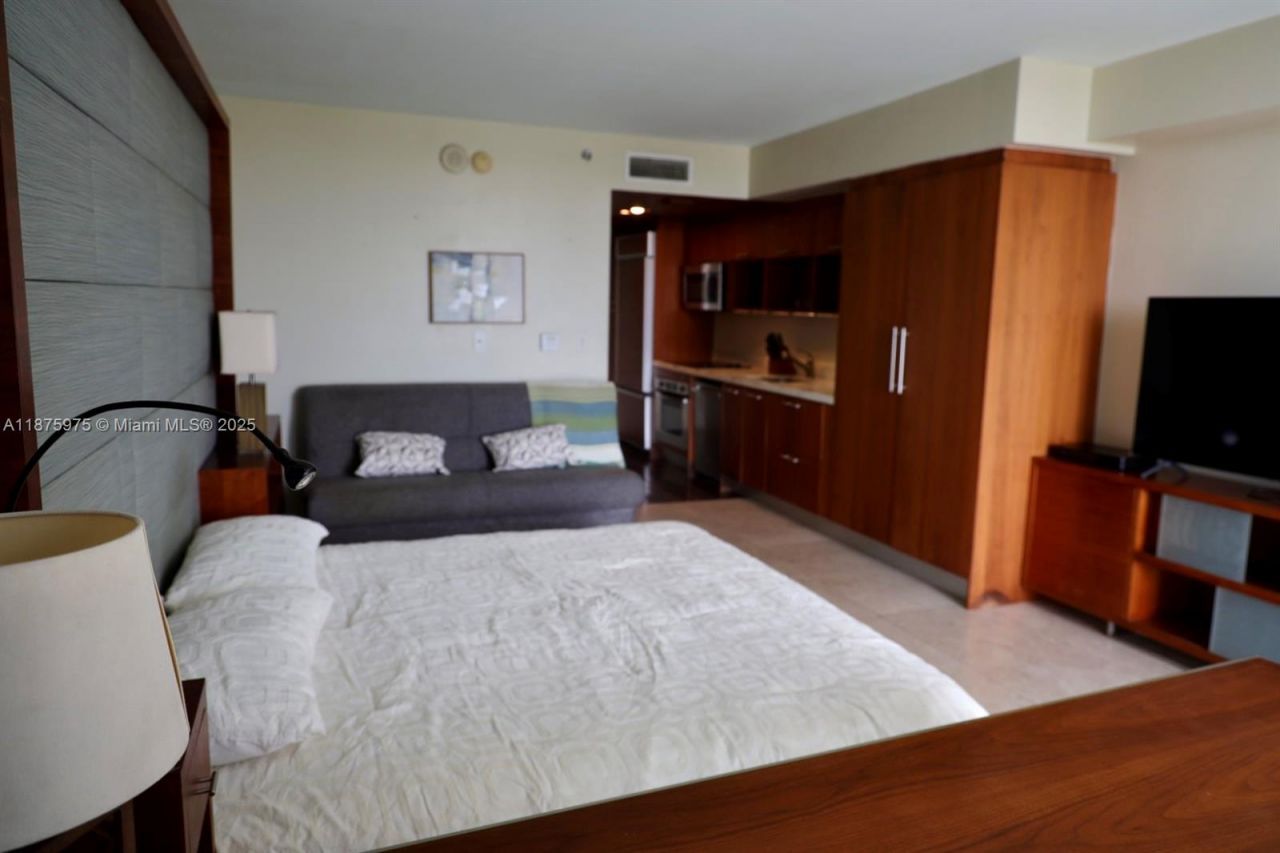 50 Biscayne Blvd, Unit 606, Miami, FL 33132 Photo