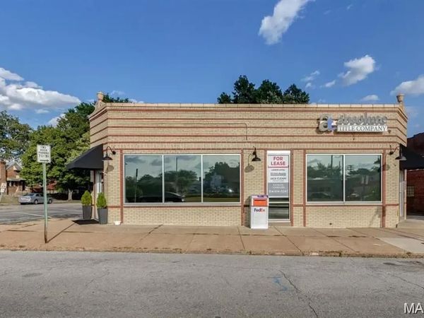 4700 Hampton Avenue, St Louis, MO 63109
