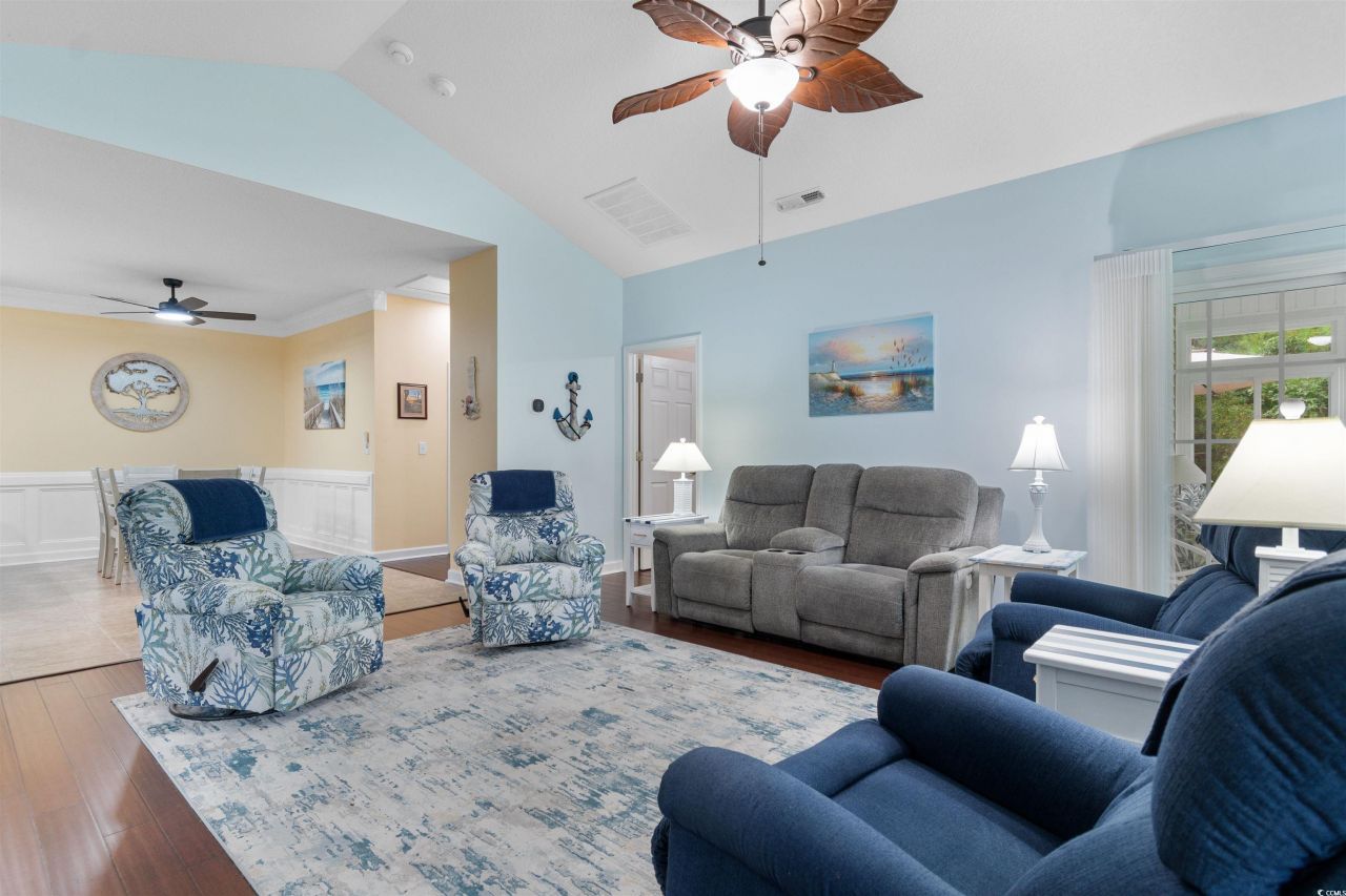 184 Rose Water Loop Photo 4