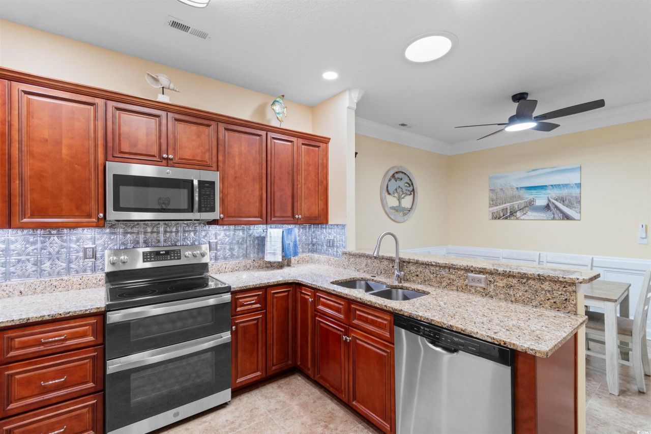 184 Rose Water Loop Photo 9