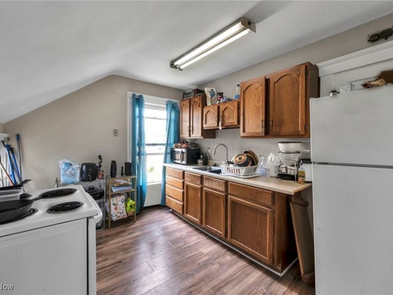 772 Broadway Avenue, Bedford, OH 44146 Photo 12