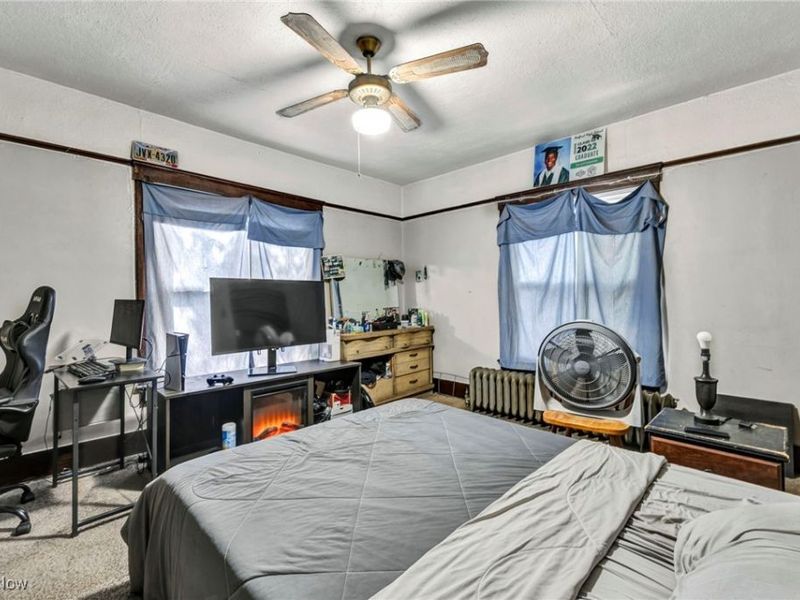 772 Broadway Avenue, Bedford, OH 44146 Photo 32