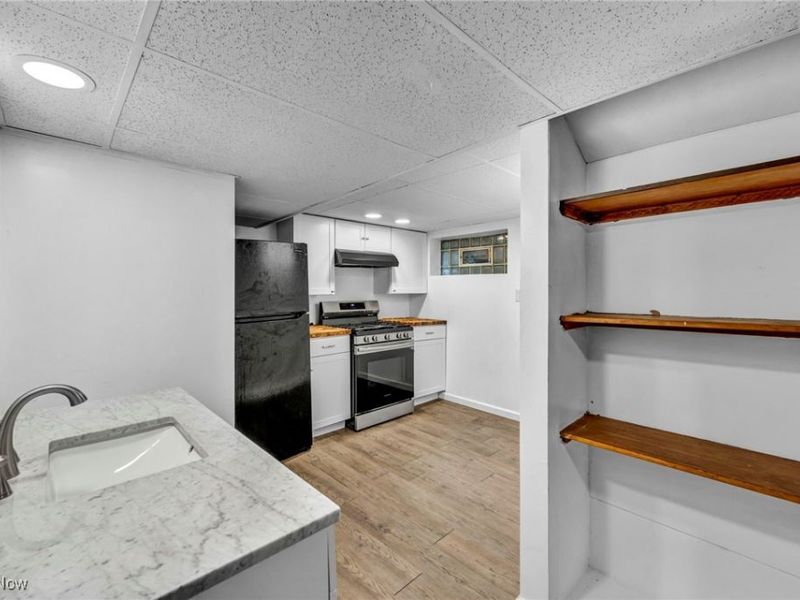 772 Broadway Avenue, Bedford, OH 44146 Photo 40