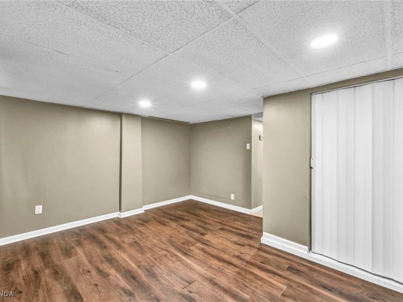 772 Broadway Avenue, Bedford, OH 44146 Photo 43