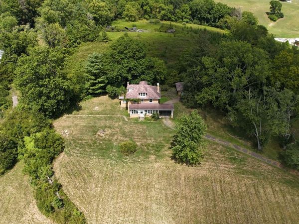 4395 West Pike, Zanesville, OH 43701