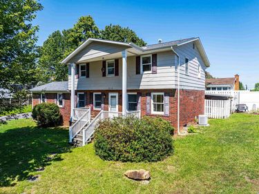 913 Briarwood Court, Morgantown, WV 26505