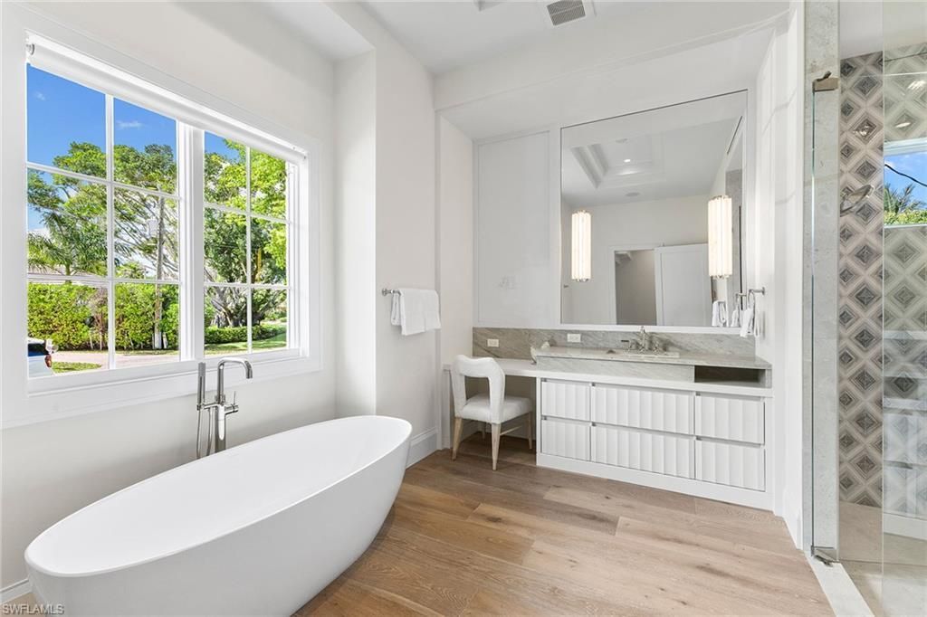 2131 Marina Dr, Naples, FL 34102 Photo
