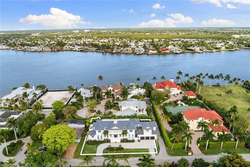 2131 Marina Dr, Naples, FL 34102 Photo