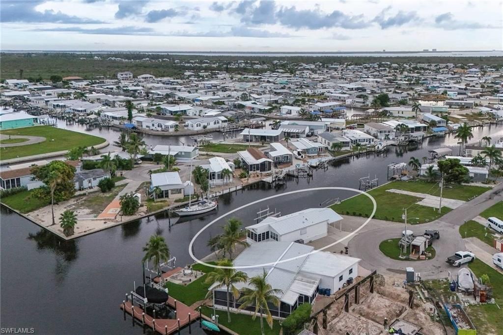 3952 Blueberry Ln, Saint James City, FL 33956 Photo