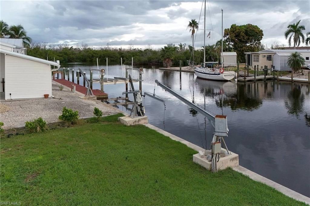 3952 Blueberry Ln, Saint James City, FL 33956 Photo