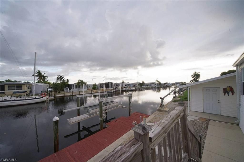 3952 Blueberry Ln, Saint James City, FL 33956 Photo