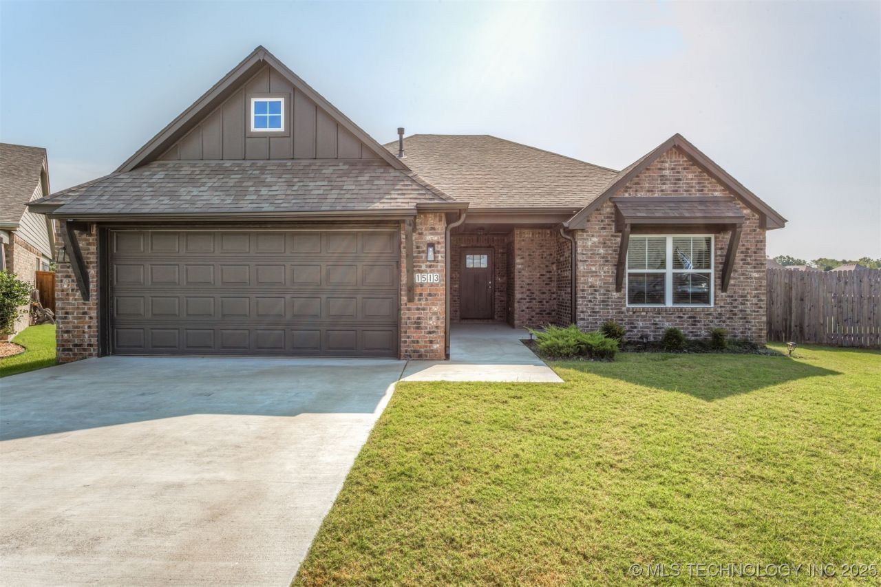 1513 E Atlanta Street S, Broken Arrow, OK 74012 Main Photo