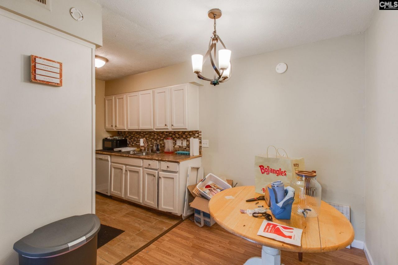 1204 Old Manor Road Photo 10