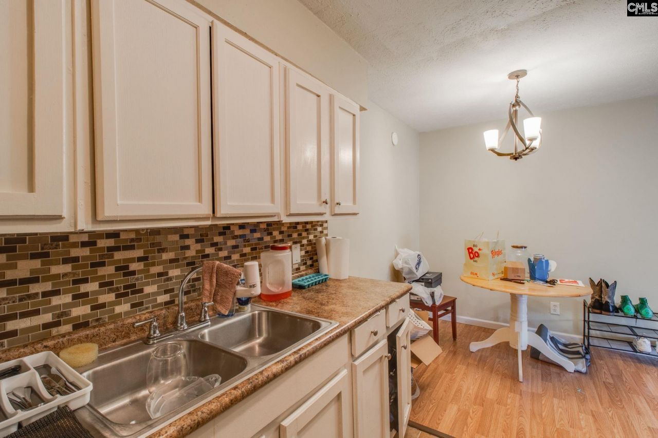 1204 Old Manor Road Photo 9