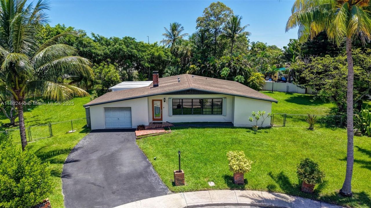 5240 Redwood Ct, Plantation, FL 33317 Photo