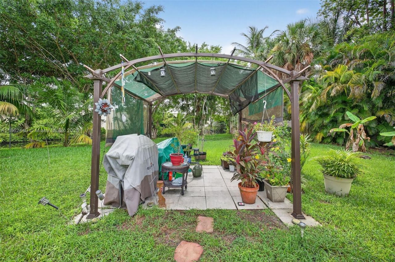 5240 Redwood Ct, Plantation, FL 33317 Photo