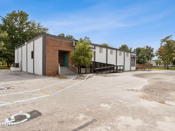 30 BARBER Road, Macclenny, FL 32063