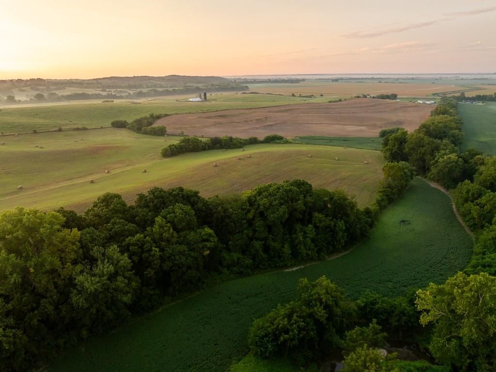 W 73rd Street, Orrick, MO 64077 Main Photo