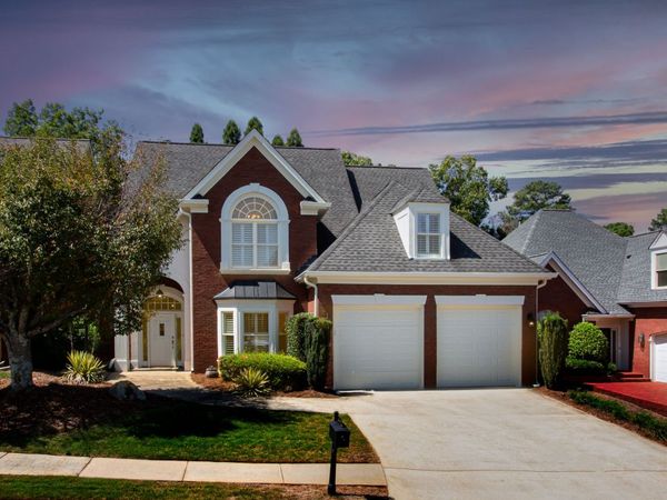 2100 Glenhurst Drive, Snellville, GA 30078