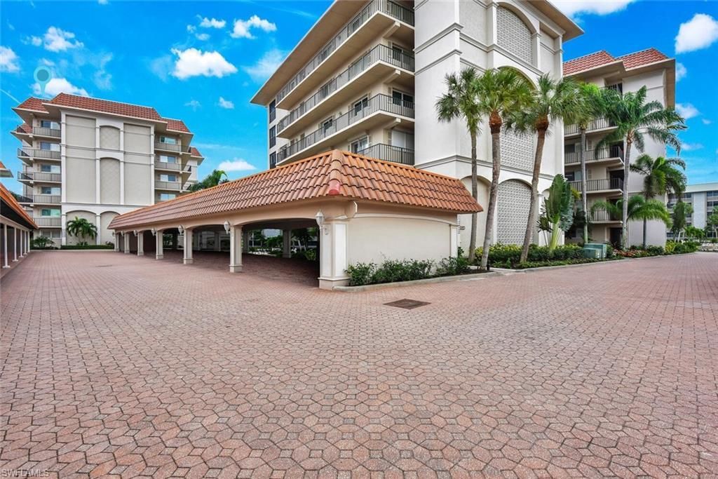 222 Harbour Dr, Unit 403, Naples, FL 34103 Photo