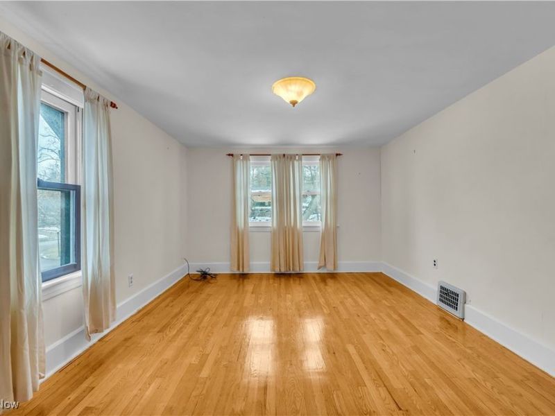 481 Letchworth Drive, Akron, OH 44303 Photo 24