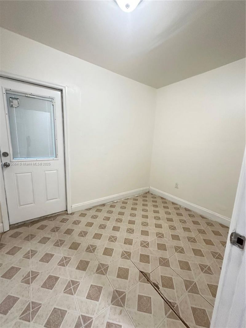 2021 Bay Dr, Unit 3, Miami Beach, FL 33141 Photo