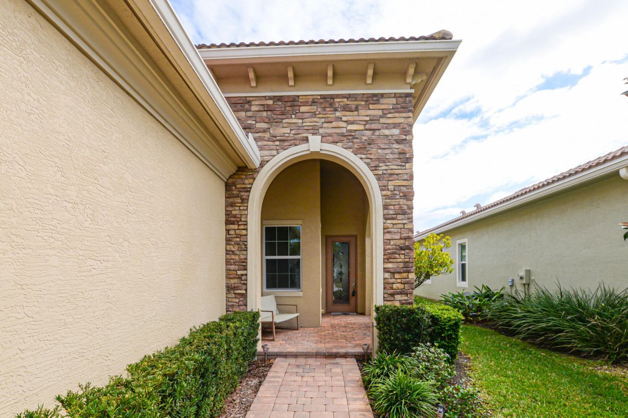 19006 SW Positano Way, Port Saint Lucie, FL 34986 Photo