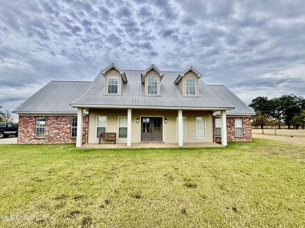 64 Horseshoe Drive, Merigold, MS 38759