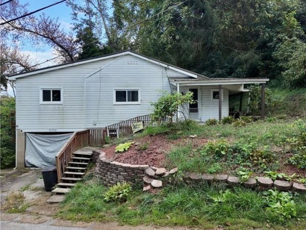 57950 KILGORE Street, Bellaire, OH 43906