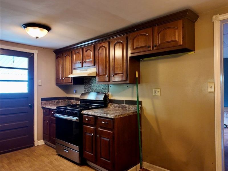 57950 Kilgore Street, Bellaire, OH 43906 Photo 4