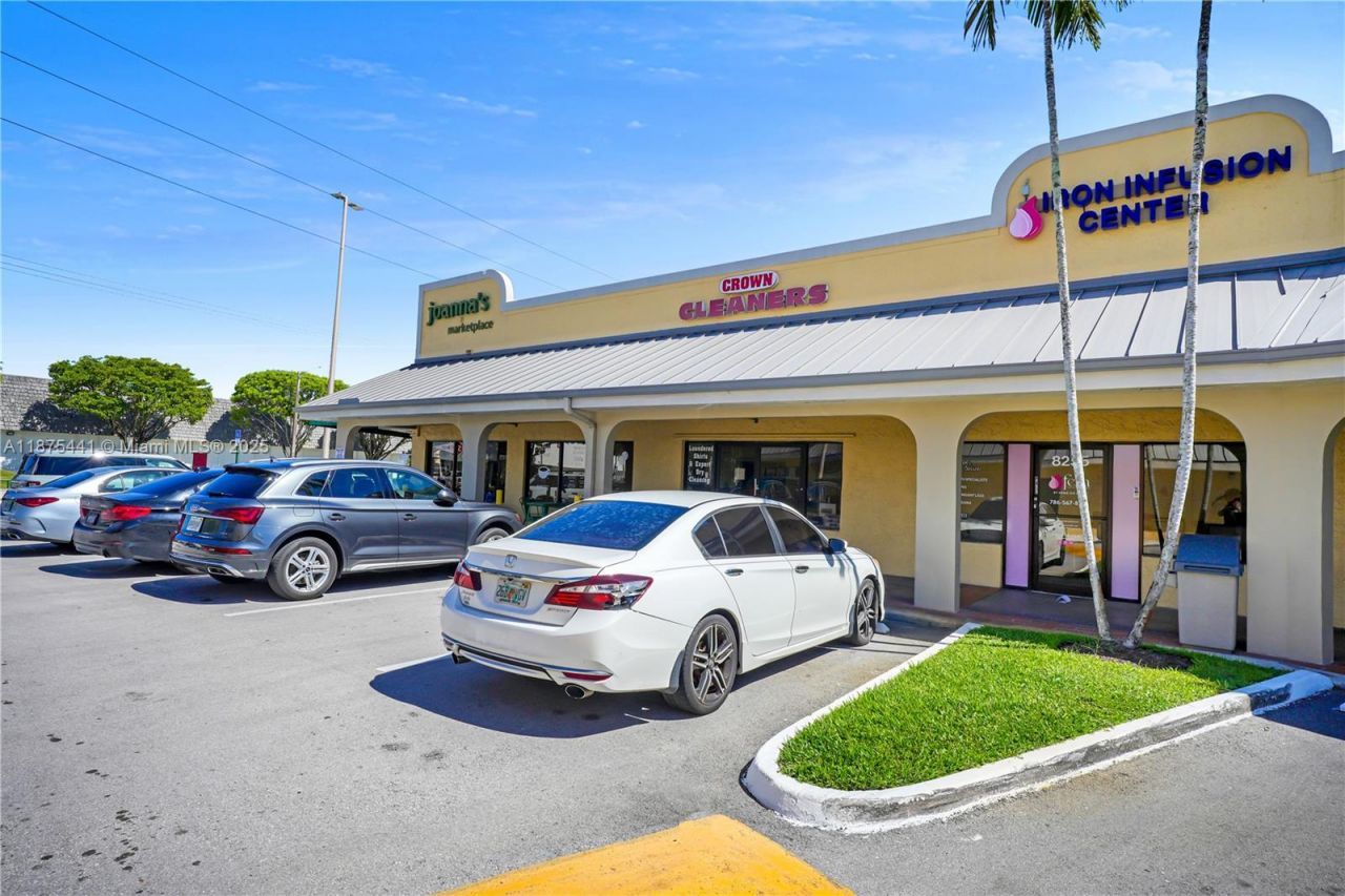 8279 S Dixie Hwy, Miami, FL 33143 Photo