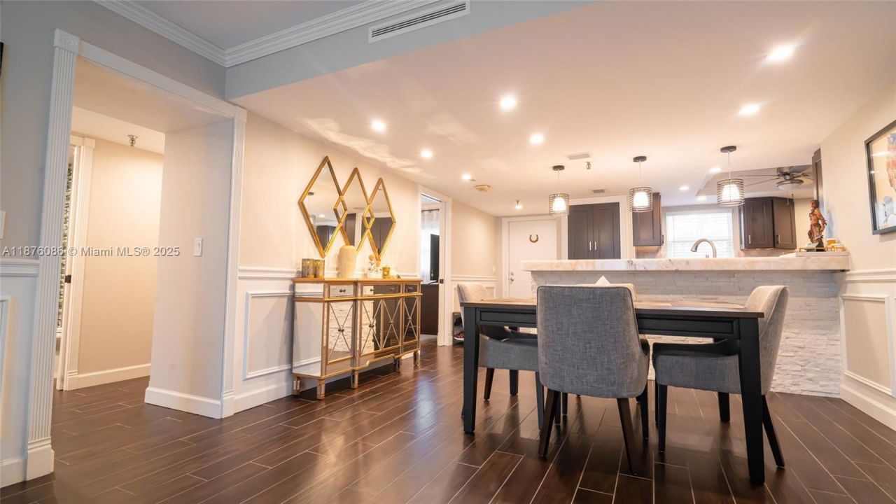 6500 NW 2nd Ave, Unit 114, Boca Raton, FL 33487 Photo