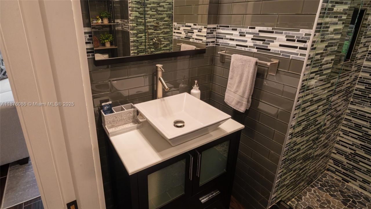 6500 NW 2nd Ave, Unit 114, Boca Raton, FL 33487 Photo