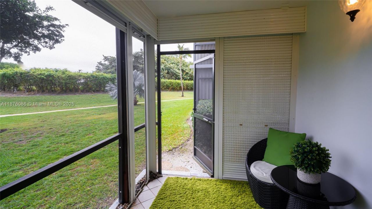 6500 NW 2nd Ave, Unit 114, Boca Raton, FL 33487 Photo