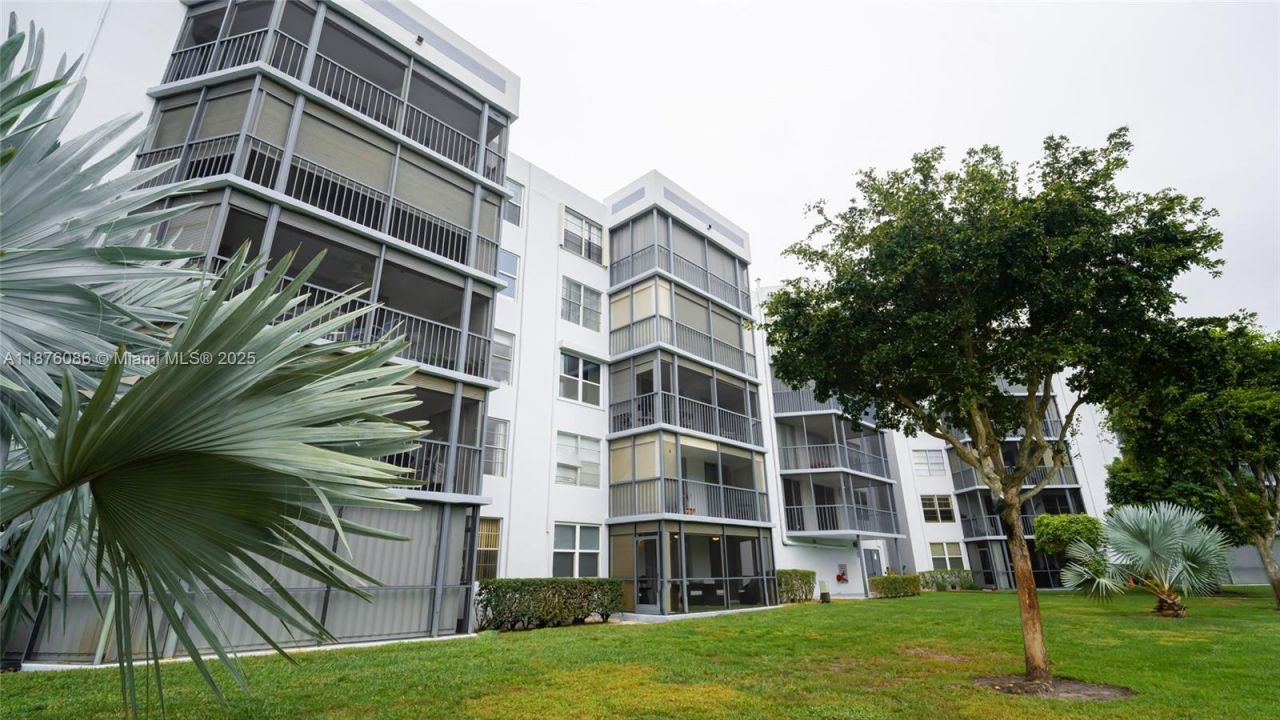 6500 NW 2nd Ave, Unit 114, Boca Raton, FL 33487 Photo