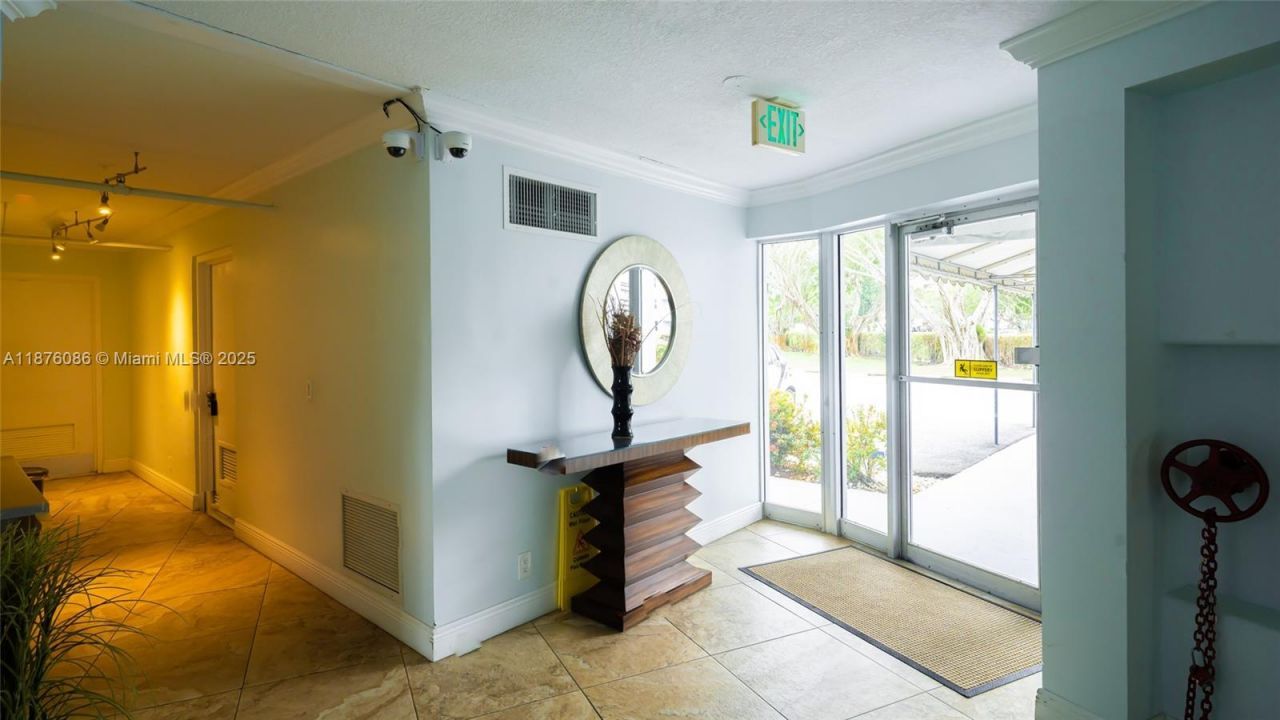 6500 NW 2nd Ave, Unit 114, Boca Raton, FL 33487 Photo