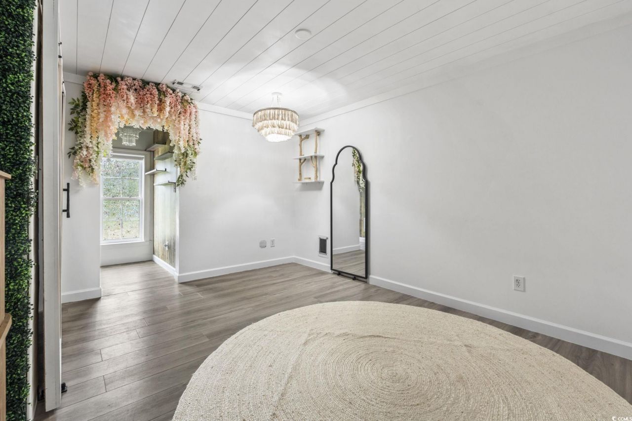 6125 R C Sarvis Ln. Photo 22