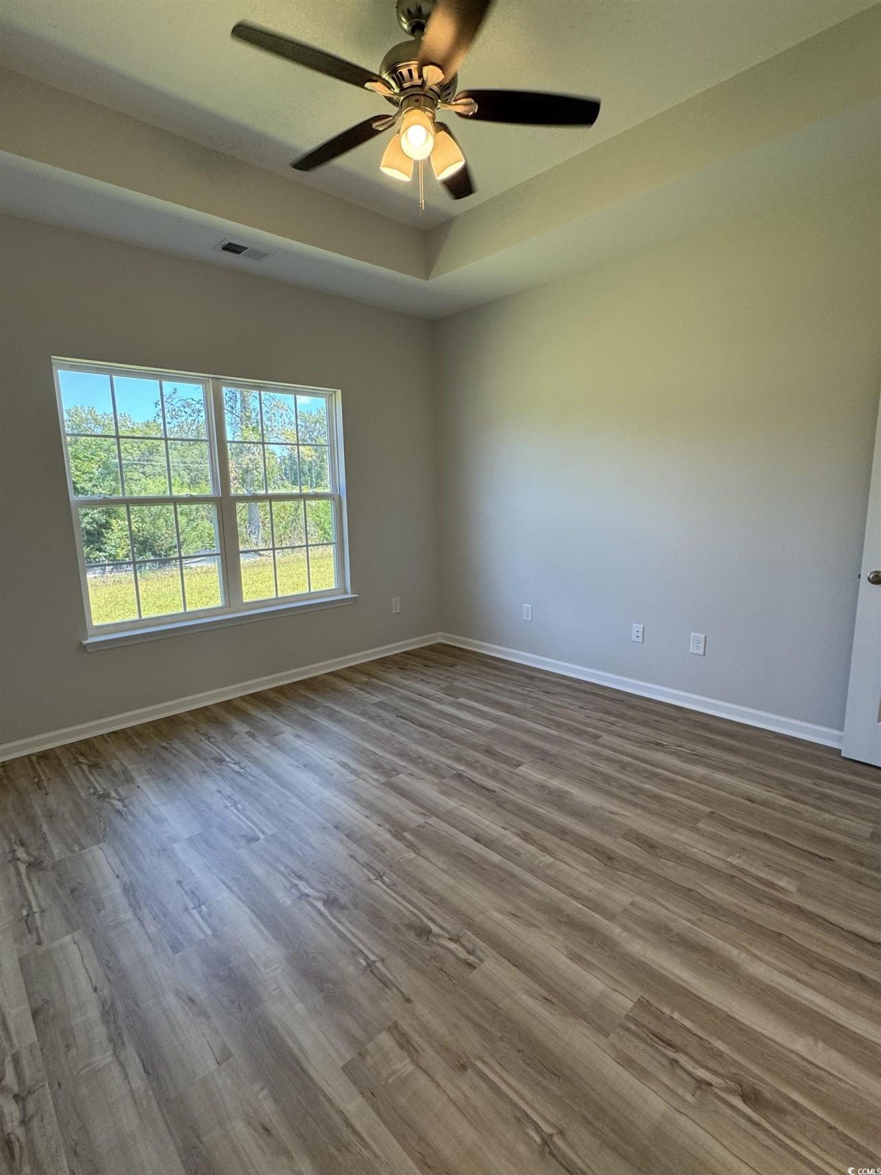 596 Shallow Cove Dr. Photo 4