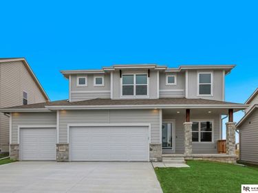 4514 S 215th Avenue, Elkhorn, NE 68022