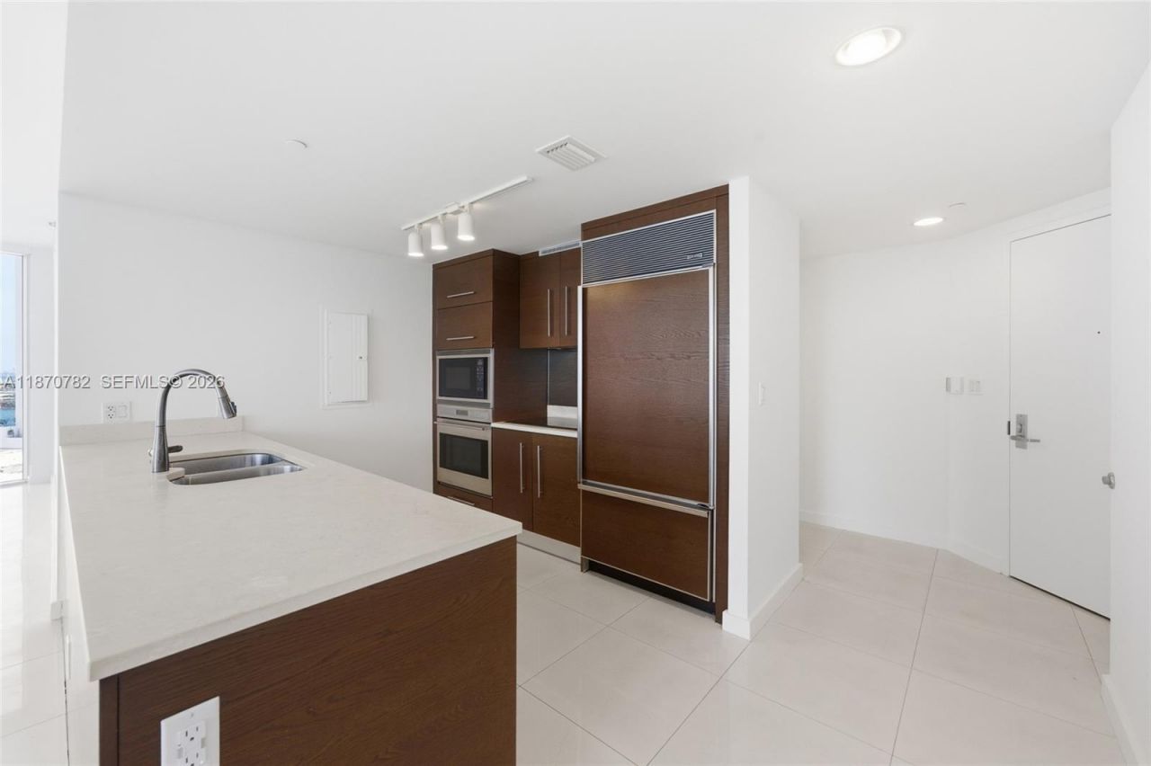 465 Brickell Ave, Unit 2002, Miami, FL 33131 Photo