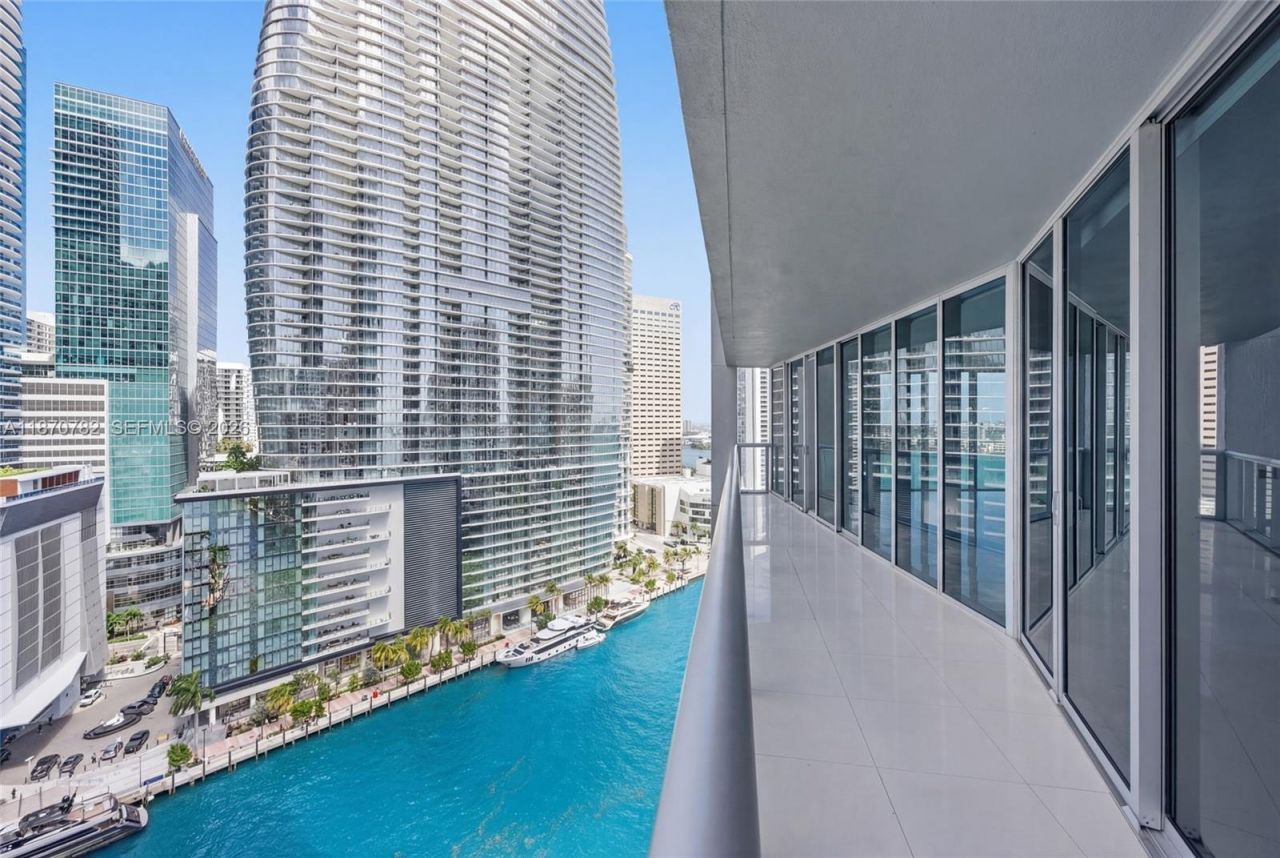 465 Brickell Ave, Unit 2002, Miami, FL 33131 Photo