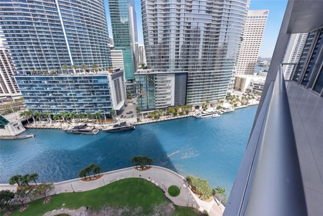 465 Brickell Ave, Unit 2002, Miami, FL 33131 Photo