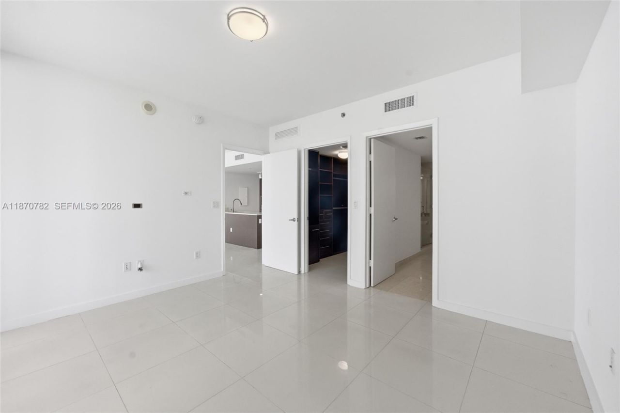 465 Brickell Ave, Unit 2002, Miami, FL 33131 Photo