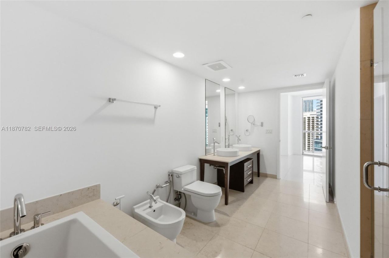 465 Brickell Ave, Unit 2002, Miami, FL 33131 Photo