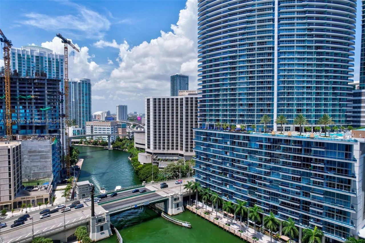 465 Brickell Ave, Unit 2002, Miami, FL 33131 Photo