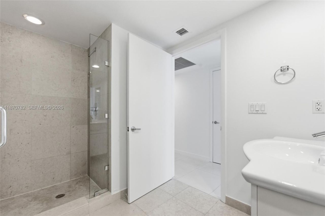 465 Brickell Ave, Unit 2002, Miami, FL 33131 Photo