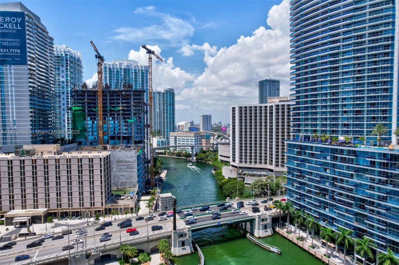 465 Brickell Ave, Unit 2002, Miami, FL 33131 Photo