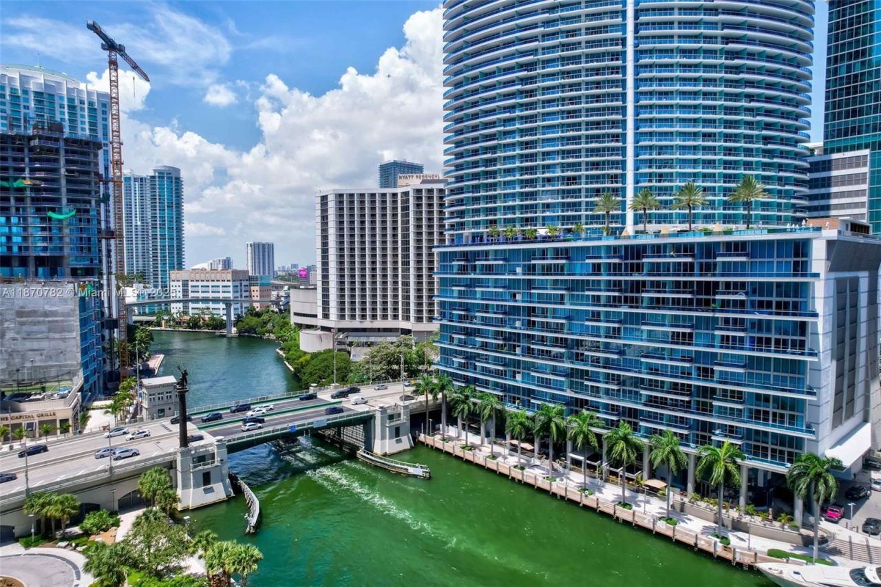 465 Brickell Ave, Unit 2002, Miami, FL 33131 Photo