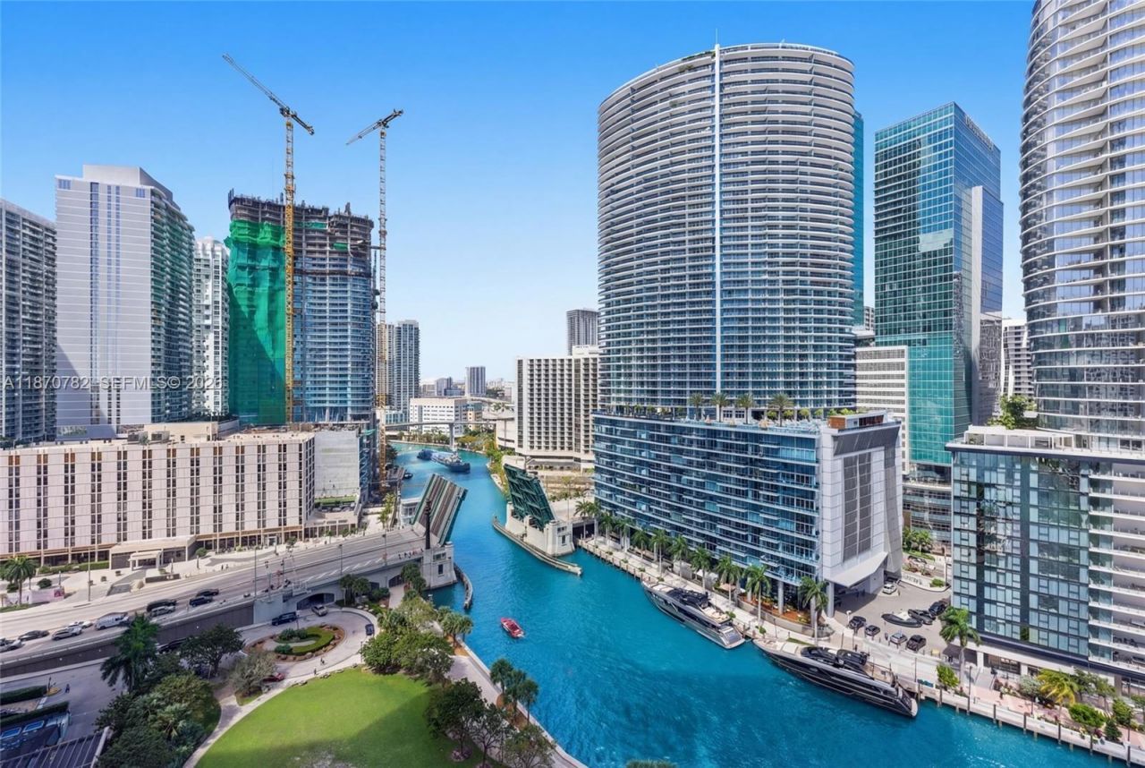 465 Brickell Ave, Unit 2002, Miami, FL 33131 Photo