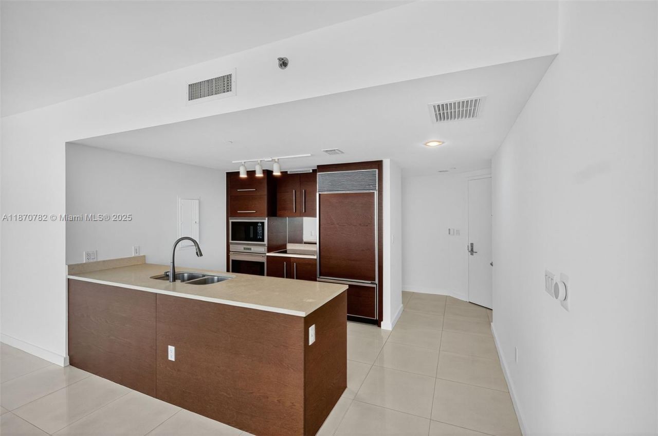 465 Brickell Ave, Unit 2002, Miami, FL 33131 Photo
